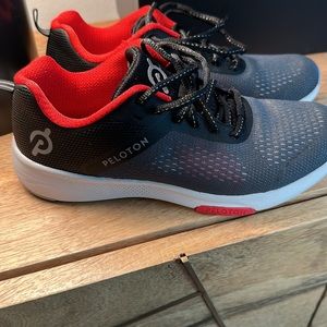Peloton Sneakers gray/size 7 red